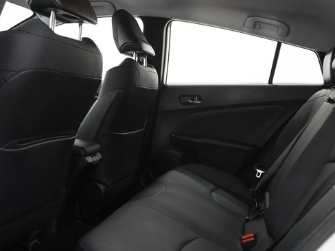 Used 2021 Toyota Prius FWD image 17