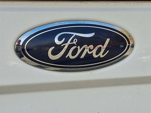 Used 2022 Ford F250 XL w/ Power Equipment Group image 30