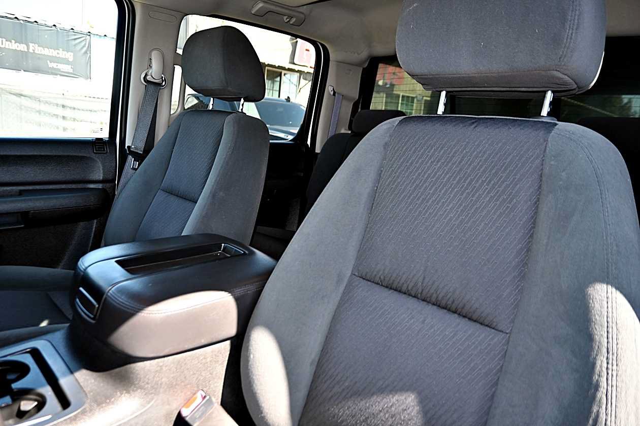 Used 2008 Chevrolet Silverado 2500 LT w/ 2LT Convenience Package RWD image 16