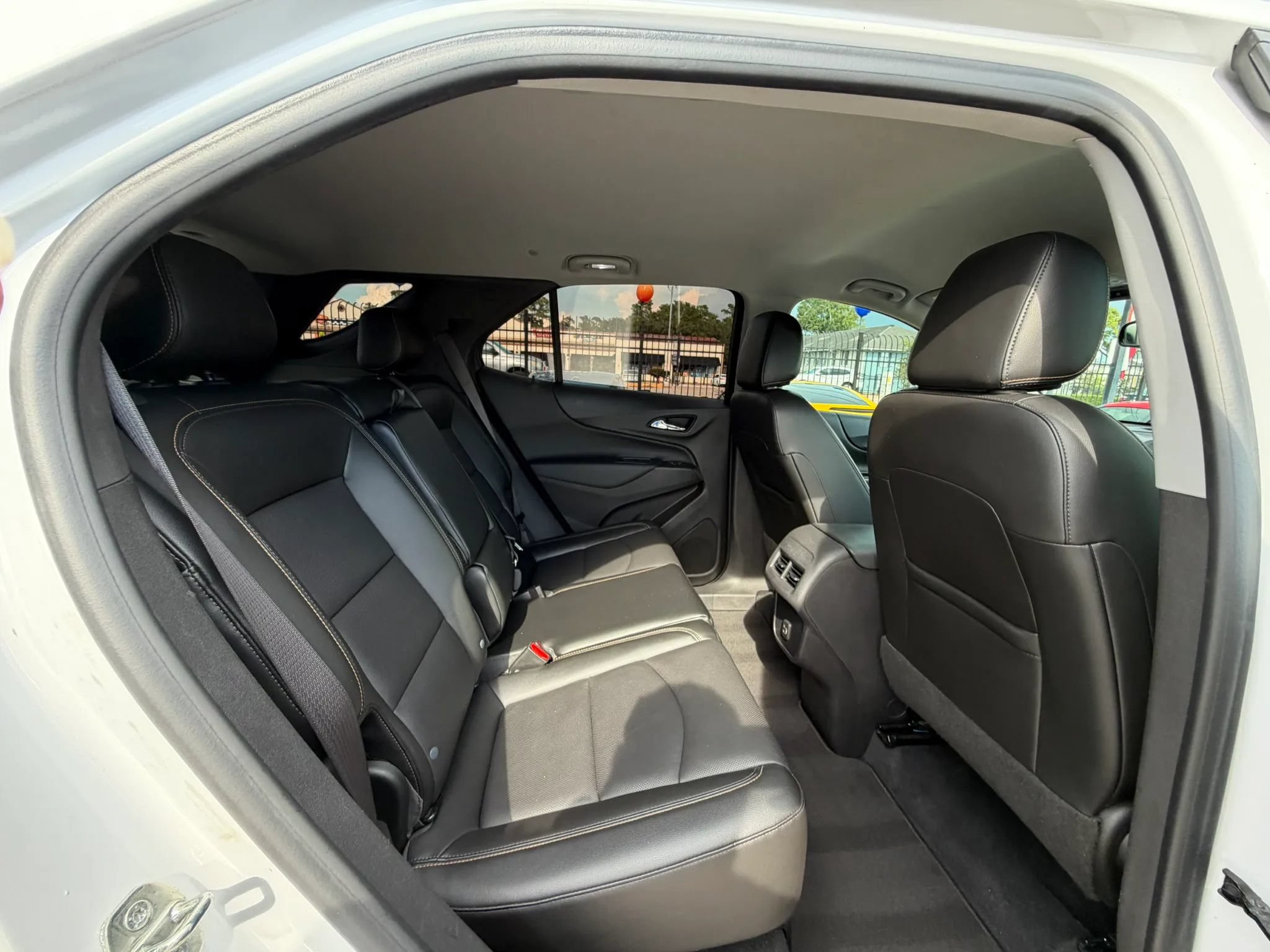 Used 2021 Chevrolet Equinox LT FWD image 26