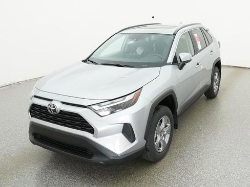 Certified 2025 Toyota RAV4 XLE w/ Convenience Package image 3