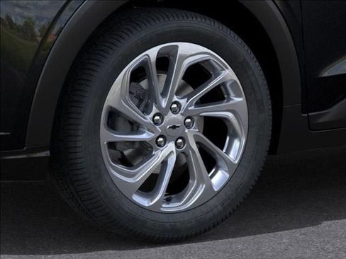 New 2027 Chevrolet Bolt LT FWD image 11
