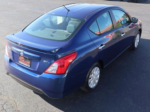 Used 2019 Nissan Versa SV image 13