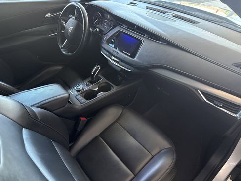Used 2020 Cadillac XT4 Premium Luxury AWD/4WD image 13