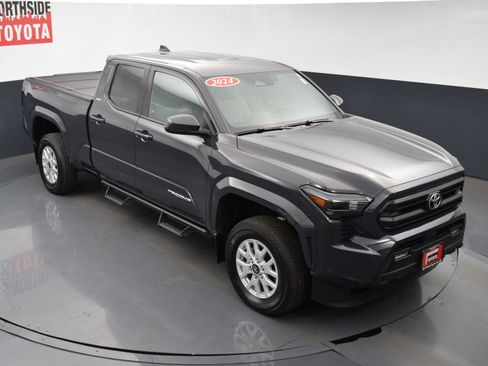 Used 2024 Toyota Tacoma SR5 image 23