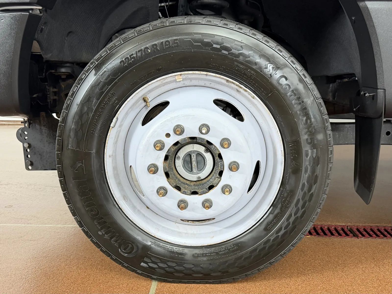 Used 2022 Ford F550 4x4 Regular Cab Super Duty image 9
