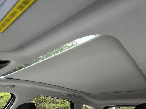 New 2026 Kia Sportage SX image 12