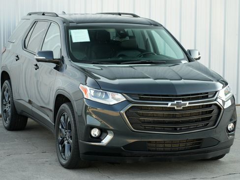 Used 2020 Chevrolet Traverse RS image 57