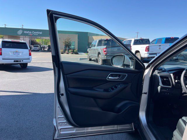 Used 2026 Nissan Rogue Platinum w/ Platinum Premium Package AWD/4WD image 24