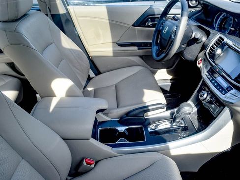 Used 2014 Honda Accord EX-L image 8