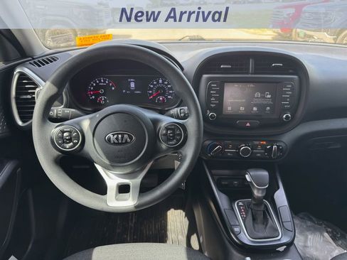 Used 2021 Kia Soul S image 7