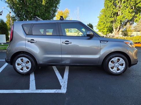 Used 2015 Kia Soul image 4
