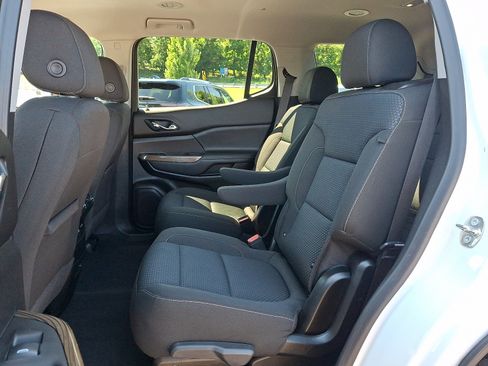 Used 2023 GMC Acadia SLE w/ Driver Convenience Package AWD/4WD image 11
