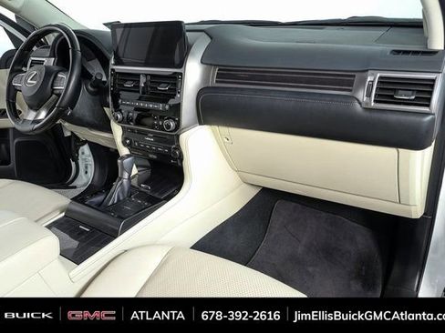 Used 2023 Lexus GX 460 Luxury image 22