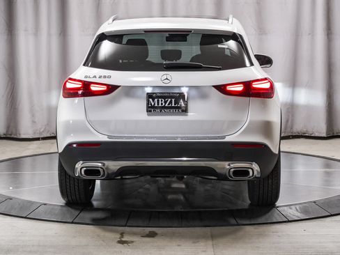 Certified 2026 Mercedes-Benz GLA 250 image 3