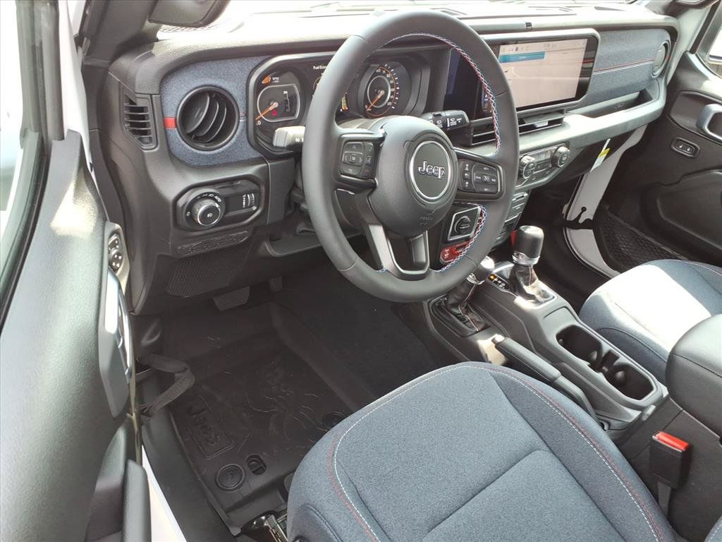 New 2026 Jeep Wrangler Unlimited Sport w/ Dual Top Group AWD/4WD image 18