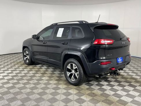 Used 2017 Jeep Cherokee Trailhawk w/ Comfort/Convenience Group image 24