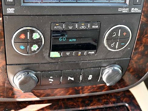 Used 2013 GMC Yukon Denali image 30