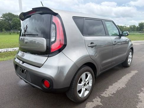 Used 2017 Kia Soul FWD image 7