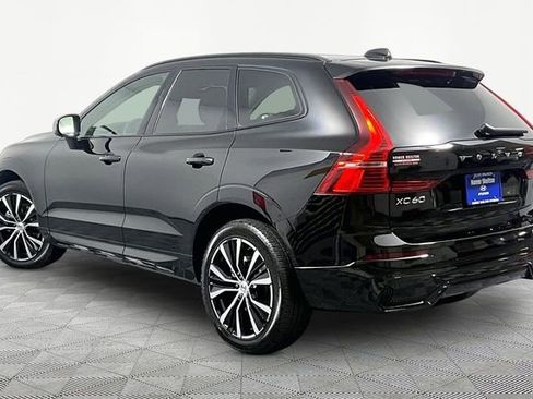 Used 2024 Volvo XC60 B5 Ultimate AWD/4WD image 11