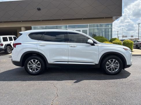Used 2020 Hyundai Santa Fe SEL FWD image 4