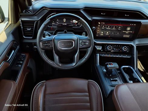 Used 2023 GMC Sierra 1500 Denali Ultimate image 5