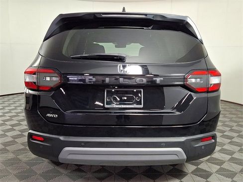 Used 2023 Honda Pilot EX-L image 8