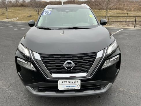 Used 2022 Nissan Rogue SV w/ SV Premium Package image 9