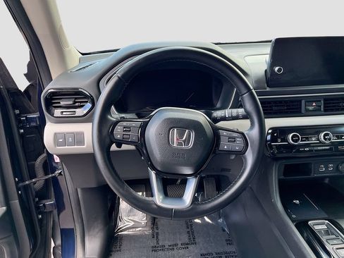 Used 2023 Honda Pilot EX-L image 11