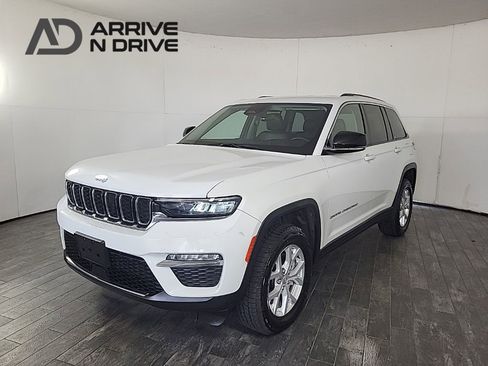 Used 2023 Jeep Grand Cherokee Limited image 1