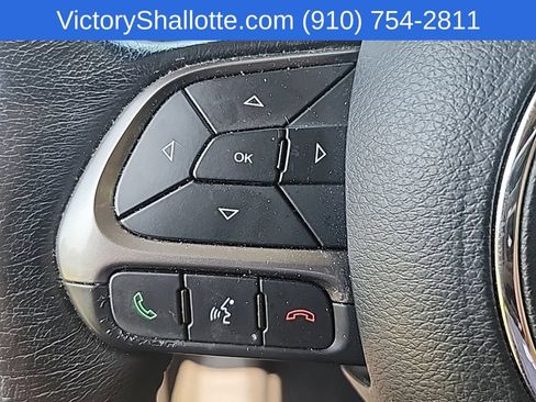 Used 2021 Jeep Renegade Limited AWD/4WD image 11