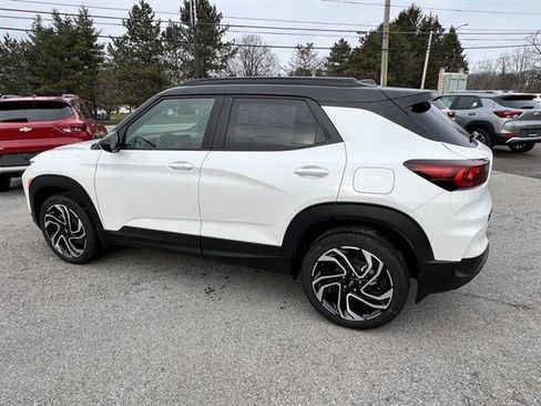 New 2026 Chevrolet TrailBlazer RS w/ Convenience Package image 3