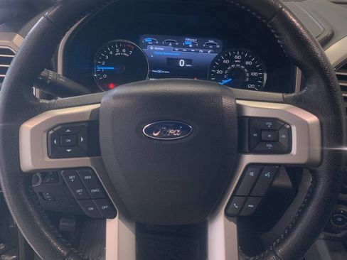 Used 2016 Ford F150 Lariat image 15