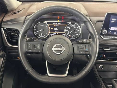 Used 2023 Nissan Rogue SL FWD image 25