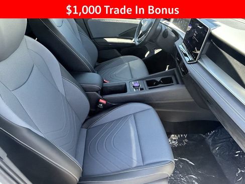 New 2026 Volkswagen Tiguan SE R-Line FWD image 11