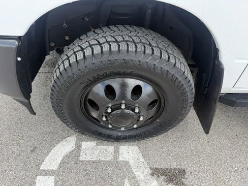 Used 2022 RAM 3500 Tradesman RWD image 14