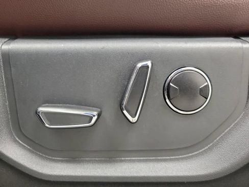 Used 2023 Ford Expedition Max Limited AWD/4WD image 23