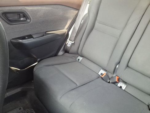 Used 2023 Nissan Rogue S image 16