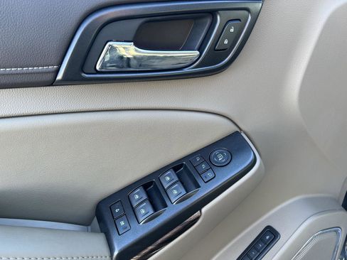 Used 2020 GMC Yukon XL SLT image 14