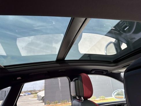 New 2026 Porsche Macan S image 15