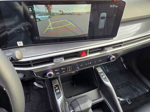 New 2026 Kia Sorento S w/ S Panoramic Sunroof Package FWD image 12