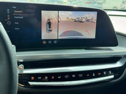Certified 2024 Cadillac Lyriq Luxury AWD/4WD image 32