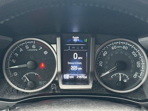 Used 2022 Toyota Tacoma SR5 w/ Technology Package image 22