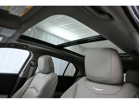 Certified 2022 Cadillac XT4 Premium Luxury w/ Enhanced Visibility Package AWD/4WD image 13
