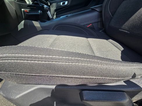 Used 2024 Ford Mustang GT RWD image 15