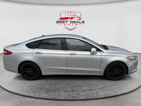 Used 2013 Ford Fusion SE FWD image 8