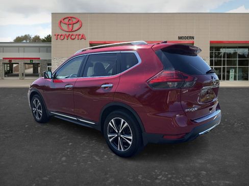 Used 2017 Nissan Rogue SL w/ SL Premium Package FWD image 8