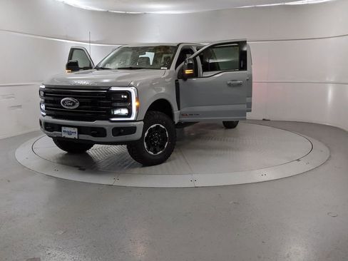 New 2026 Ford F250 Platinum w/ Tremor Off-Road Package image 11