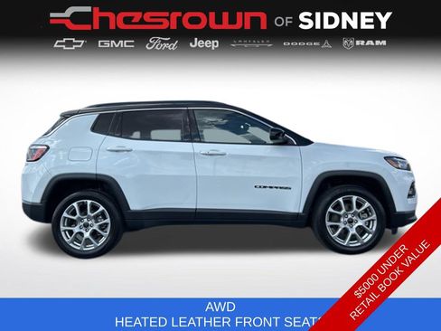 Used 2025 Jeep Compass Limited AWD/4WD image 12