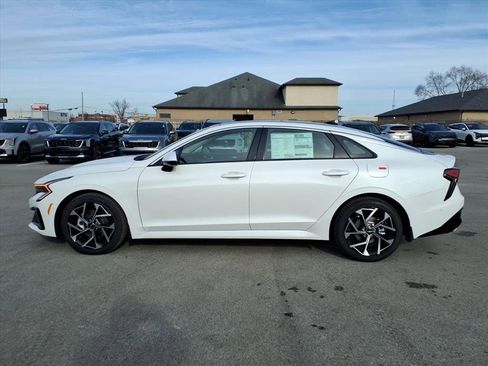 New 2026 Kia K5 EX image 3